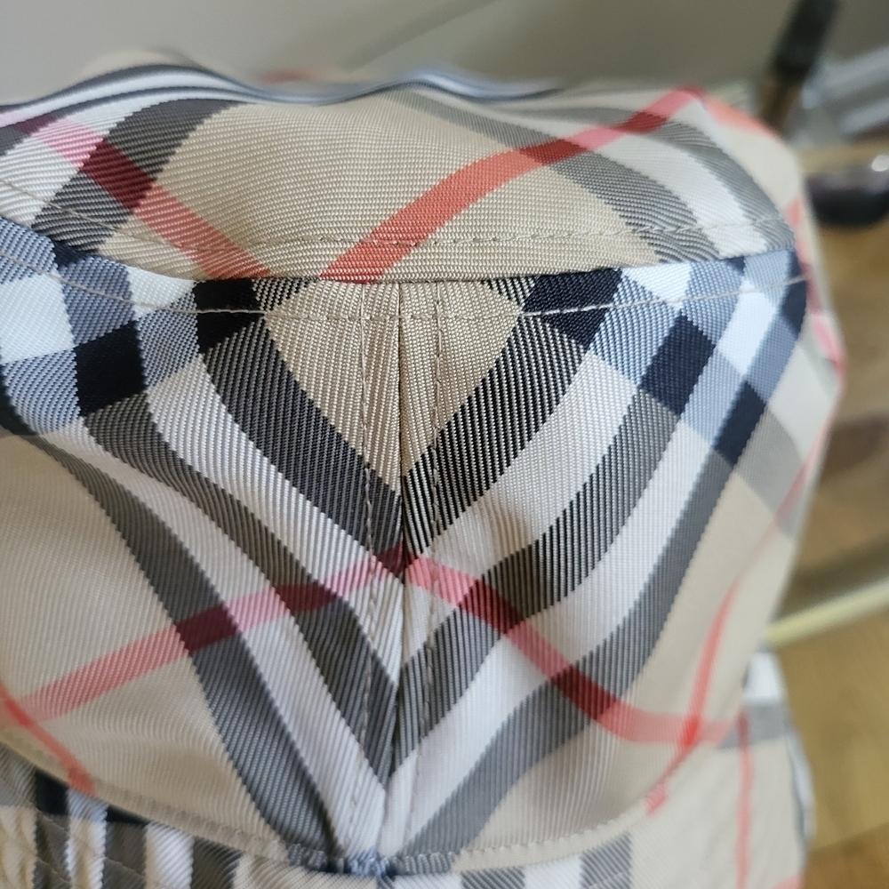 Burberry Check EKD Bucket Hat - Picture 11 of 11